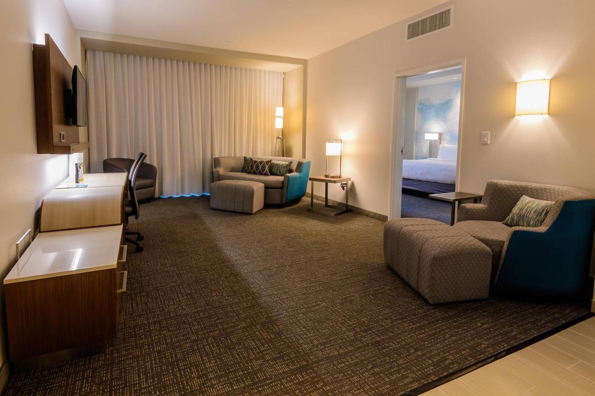 Courtyard By Marriott Lake Jackson Zewnętrze zdjęcie